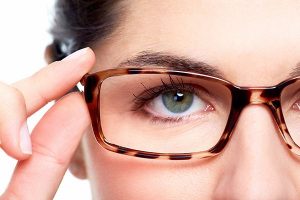 How To Choose The Perfect Eyeglass Frame To Match Your Face Shape