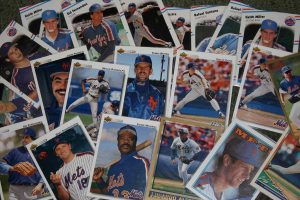 Things you have to know first when buying sports cards online